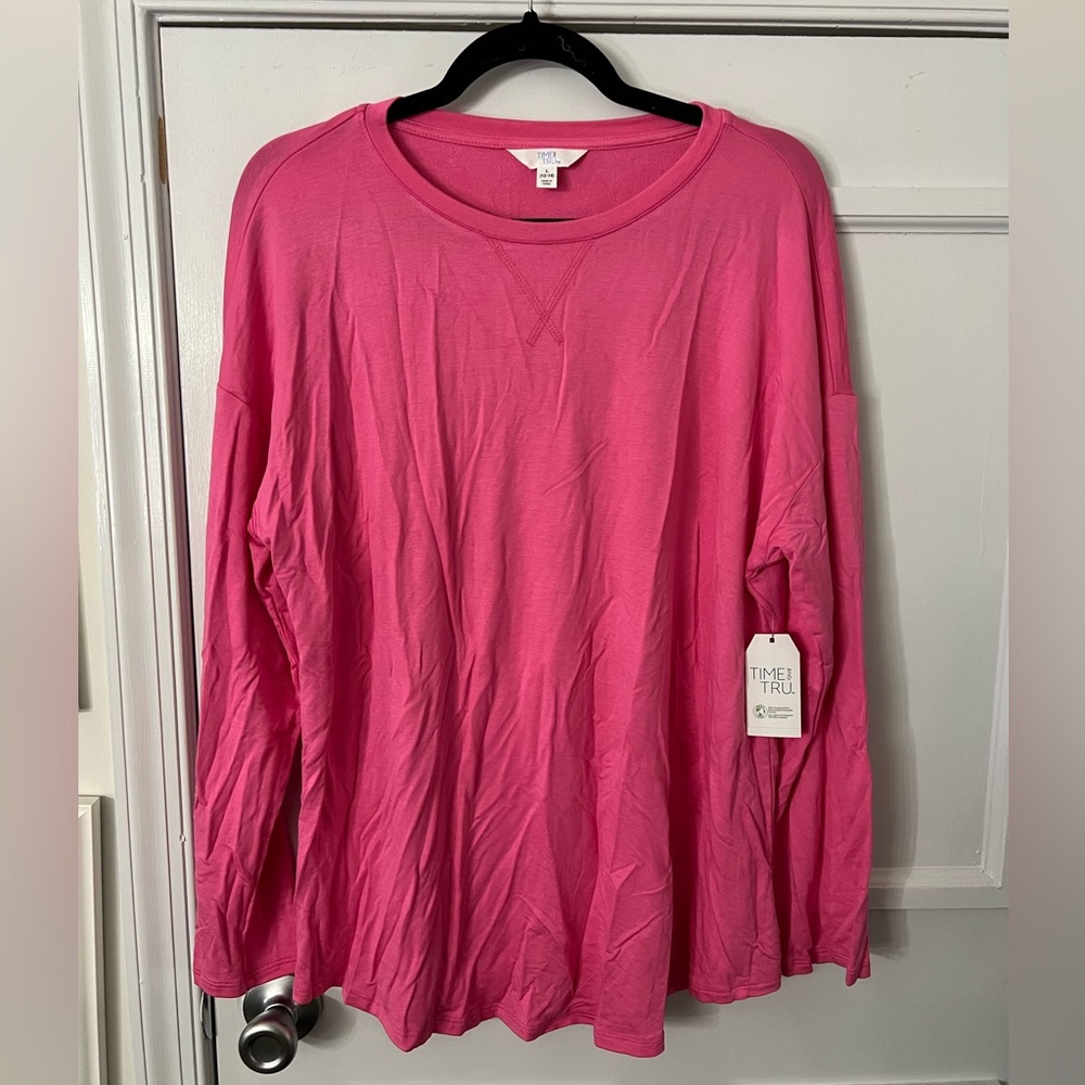 Long sleeve pink top
